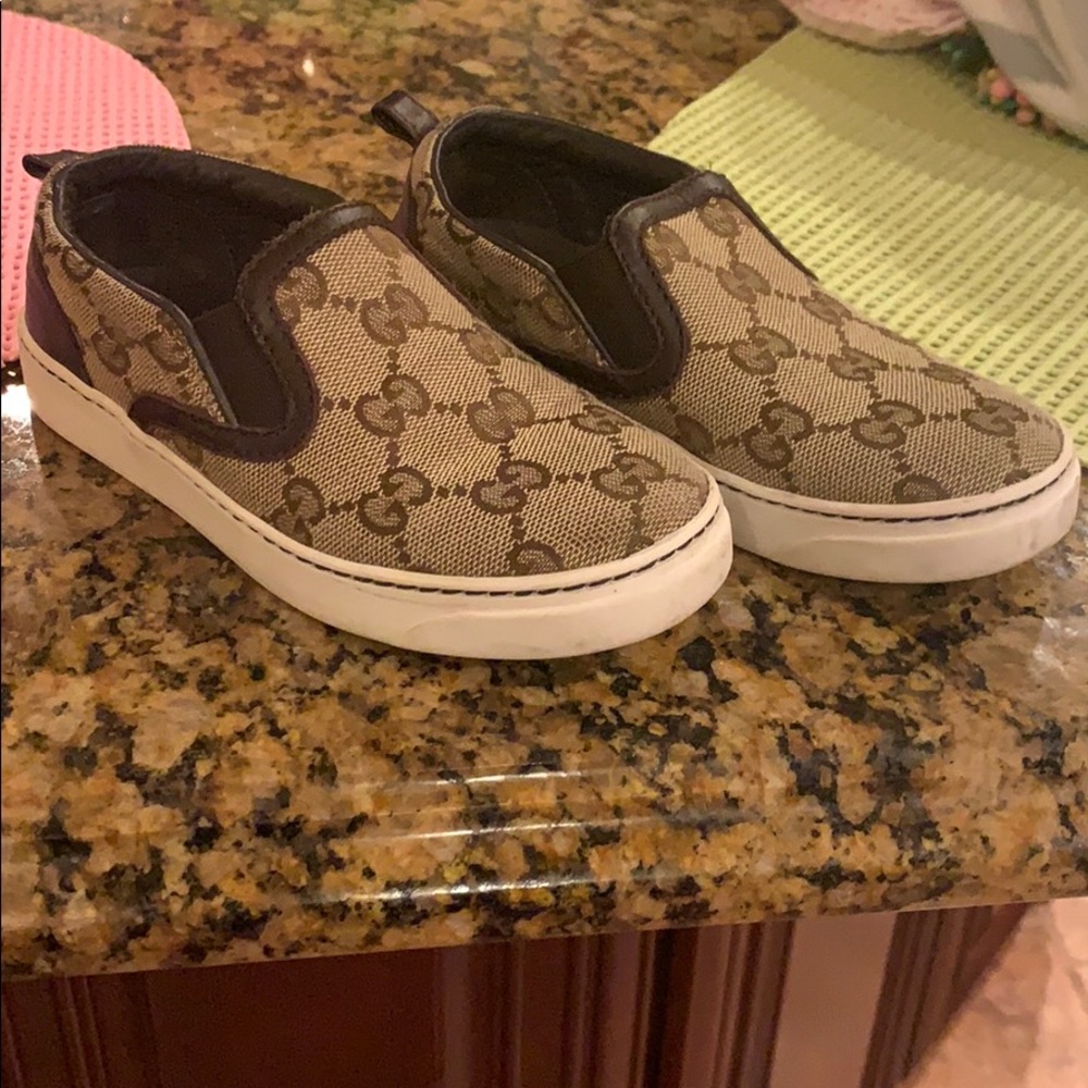 ** SOLD** Gucci slip ons